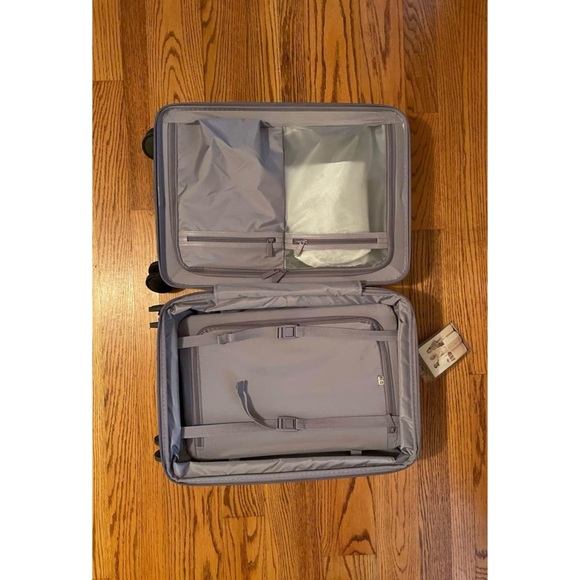 Beis NWT Carry On Roller in Lavender - Picture 5 of 6